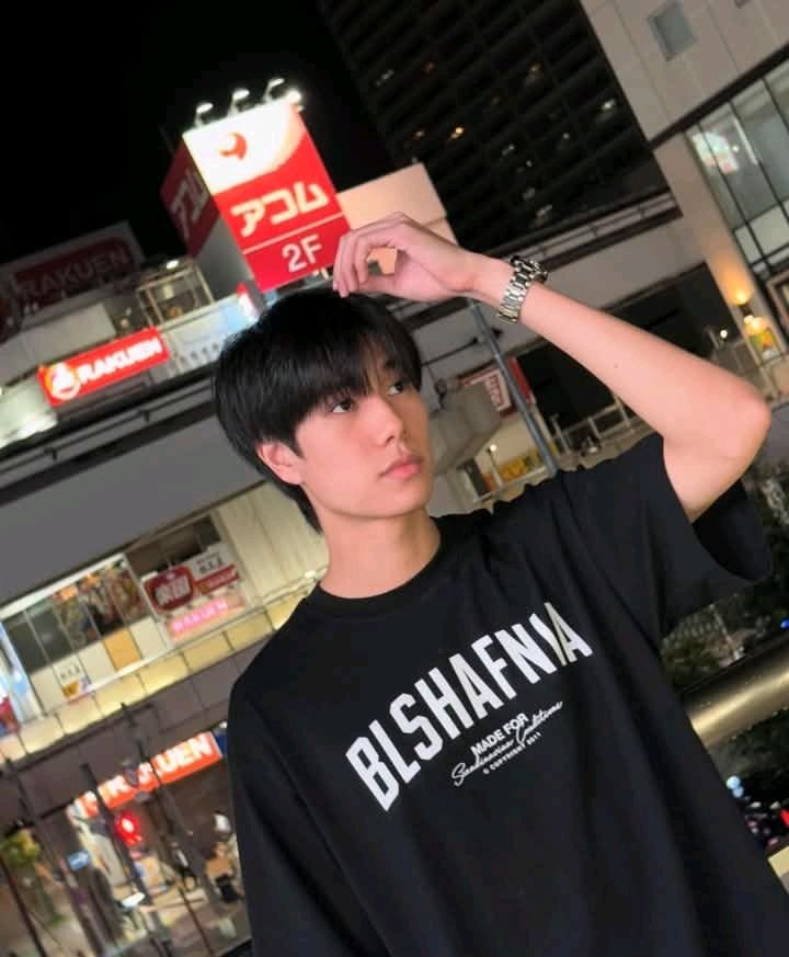 _pXpwXpp_'s tweet photo. I'm long hair team but I'm also missing short hair 😭 

#phuwintang https://t.co/g0P0MsCuum