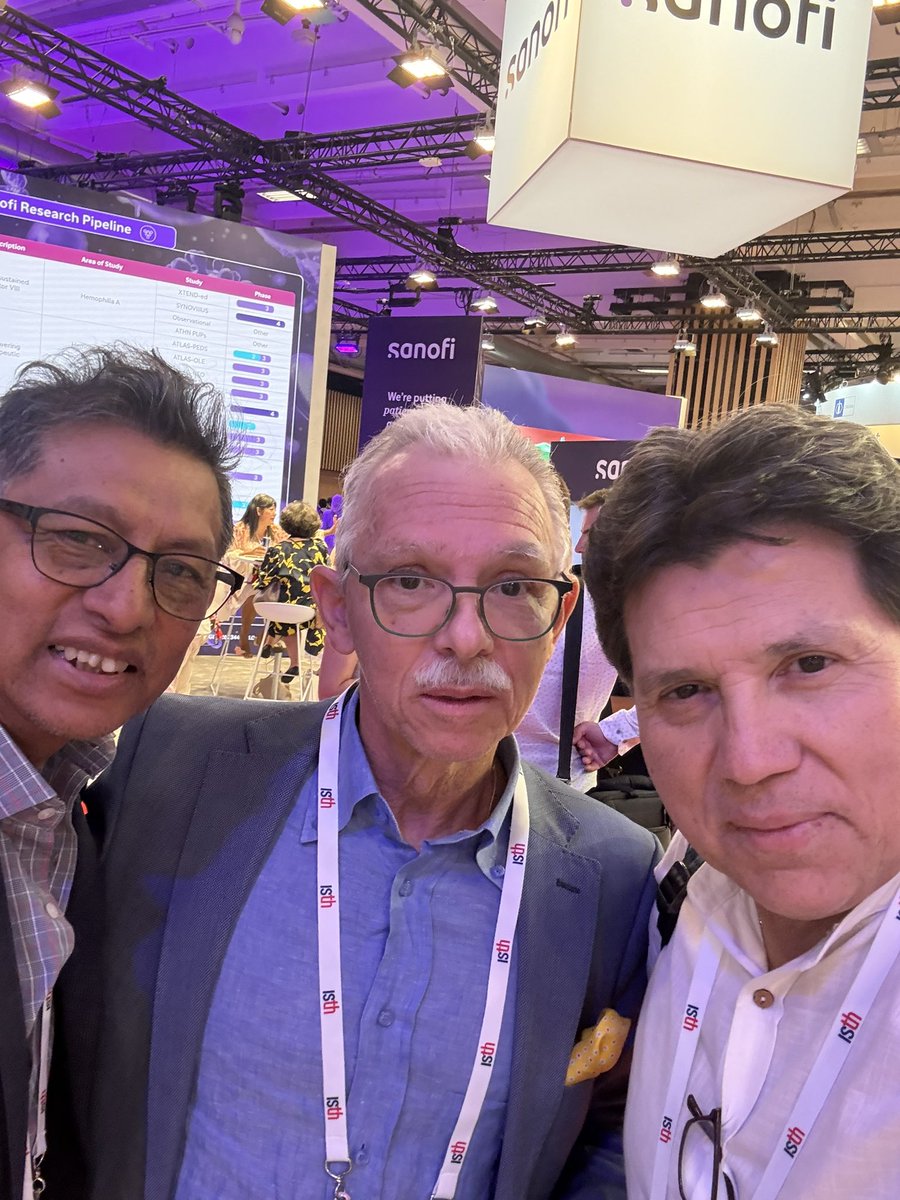 hematonews's tweet photo. International Congress on Thrombosis and Hemostasis (ISTH) in Paris, France.
Friends And colleagues.
#IsTH #paris #france #coagulation #hemostasis https://t.co/GrVrwpjB6v