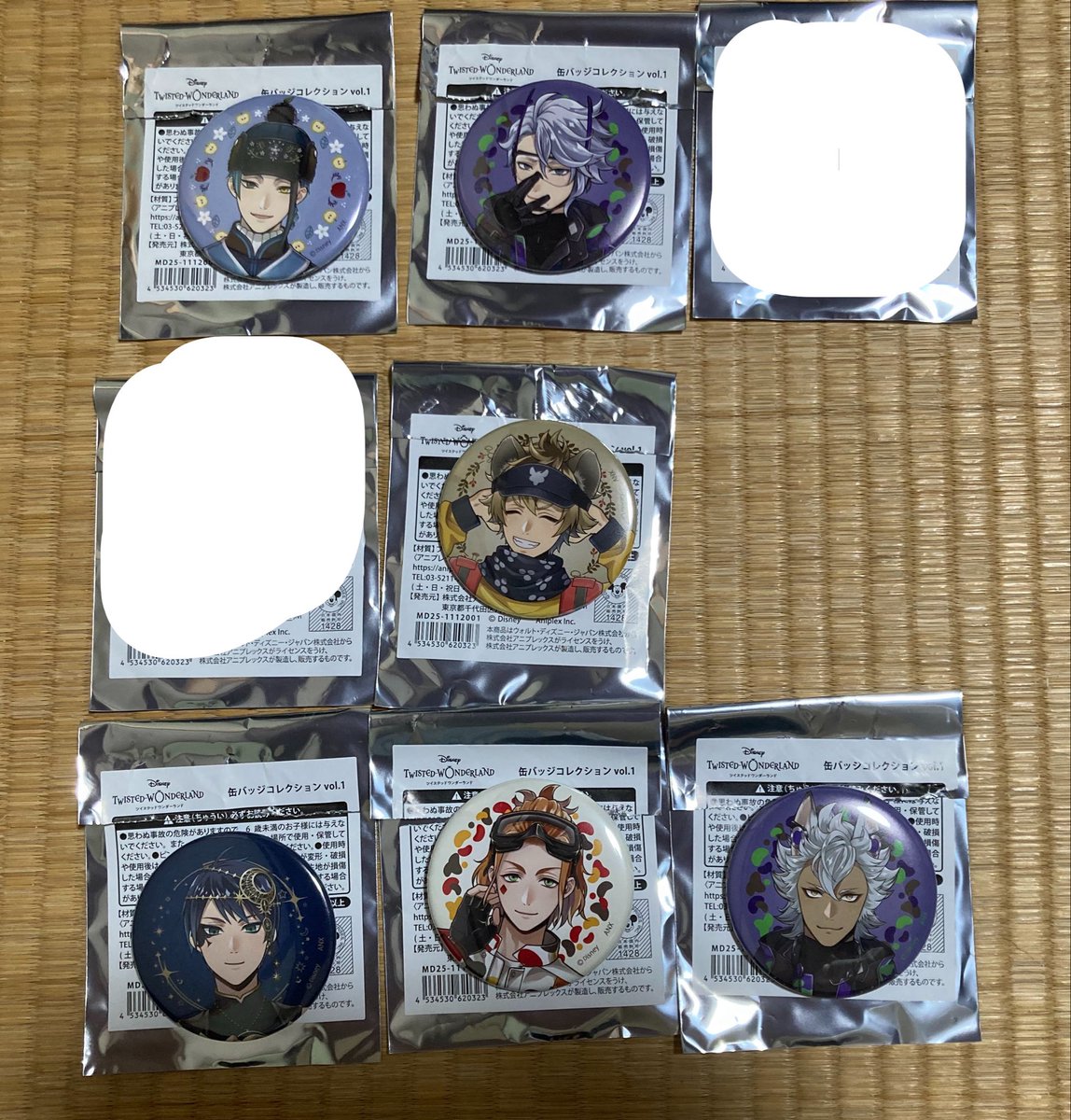 rt88774728's tweet photo. 【交換譲渡】ツイステ展　缶バッジ ランダムカードコレクション 

譲:ジェイド、アズール、ラギー、デュース、ケイト、ジャック

求:
缶バッジ　レオナ
カード　レオナ、マレウス
定価+送料

缶バ⇆カードok 差額精算なし

郵送、名古屋、金山、栄手渡し可
よろしくお願いいたします https://t.co/ACxVvMGcb2