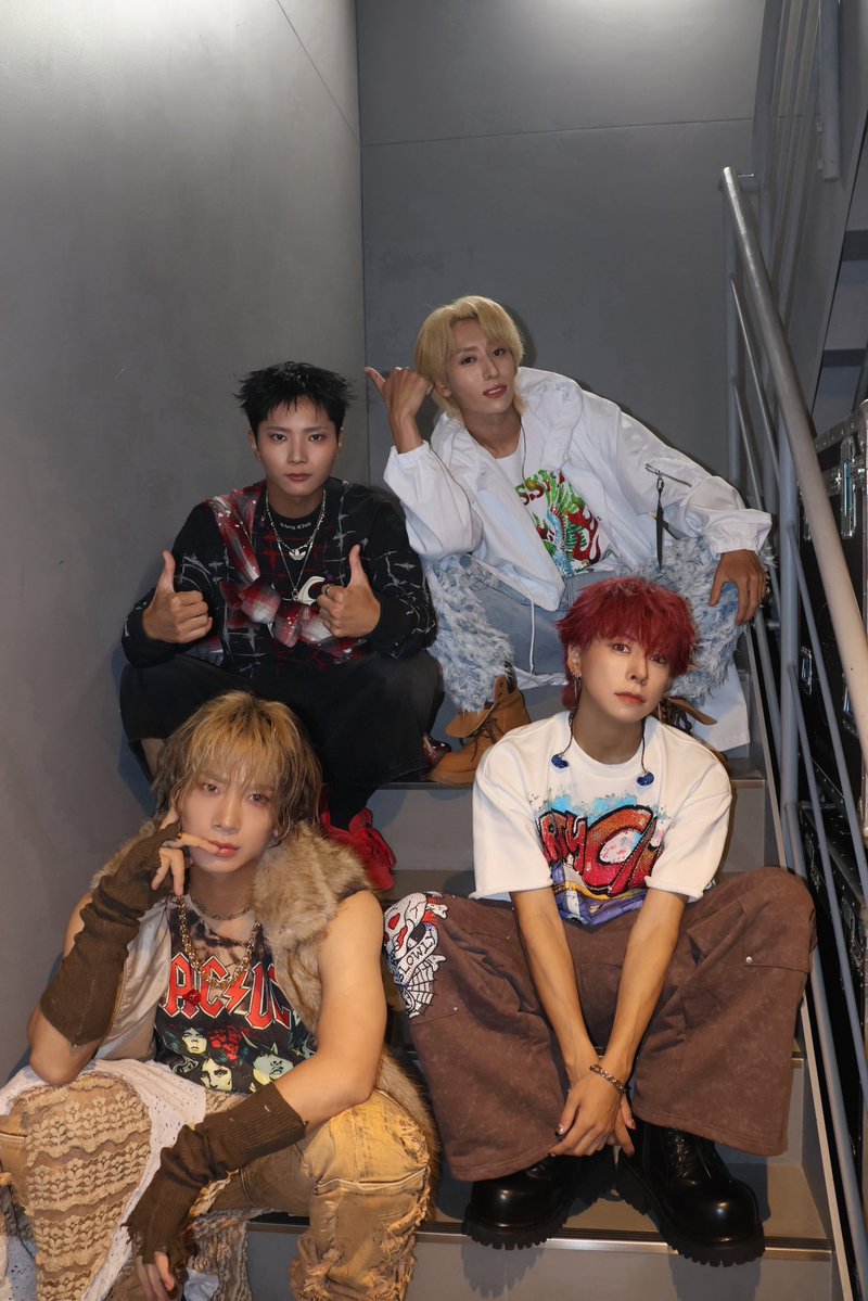 owv_official's tweet photo. 日本工学院ミュージックカレッジ 
presents「 #CROSSSPARK 」
━━━━━━━━━━━━━━━🫟

日本工学院は良い学校です！
OB本田がお邪魔しました🙌

🎙️SET LIST 🎙️
M1. Gamer
M2. TRVCKSTVR
M3. SLEEPLESS TOWN
M4. Get Away
M5. PARTY
M6. START DASH
M7. LOVE BANDITZ
M8. What you waitin' for
M9. SORENA
M10. Summer Days

🎤 TODAY'S PLAYLIST
https://t.co/aGmExeSlrS

🔎WHO is OWV (オウブ)
https://t.co/61LzRjD2Mw

#OWV_SQUAD 
#OWV_ラビダビ ☀️