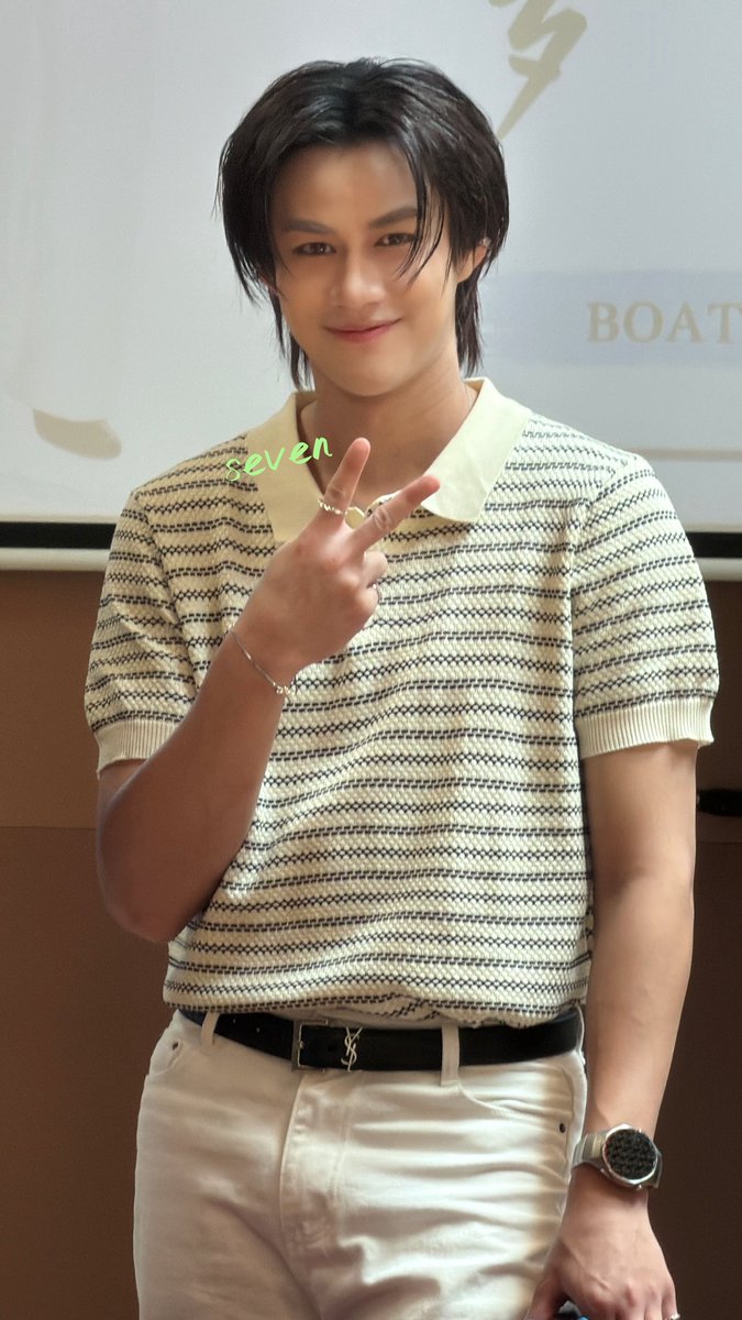 Seven1569's tweet photo. ฝีมือถ่ายรูปของฉันนี่แย่มากจริง ๆ… ยังดีที่ Pasakorn หล่อ เลยช่วยไว้ได้ 🤣

#BoatOat #knotseries 
#OatPasakorn https://t.co/o5jZn9Ew0I