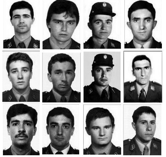 CarlosDeUrrecha's tweet photo. "El mayor tenía 24 años, el más joven 19"
12 Guardias Civiles asesinados y más de 60 heridos con una furgoneta bomba en Madrid por los cobardes de ETA

"5 ollas cargadas de metralla conectadas a 35kg de Goma2 contra un autobús con 70 GC muy jóvenes"
https://t.co/Zqgt6VttAs https://t.co/qcqWpokOWF
