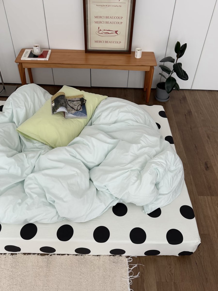 sekarwangikuu's tweet photo. Currently obsessed with this polka dot bed era. https://t.co/2euIrLEkVb