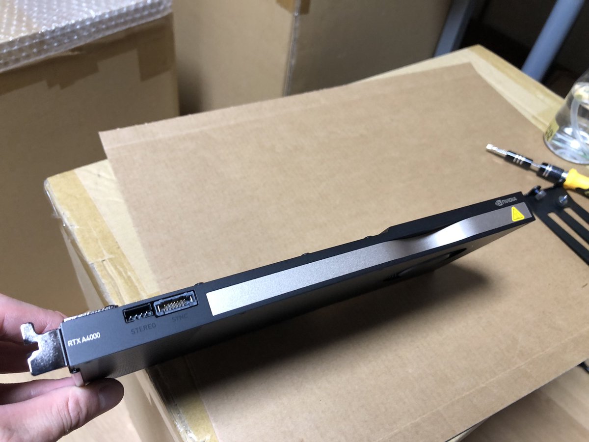 sasamon210's tweet photo. わかる人にはわかるなかなかに強いグラボ手に入れたww https://t.co/E5gIt3NTia