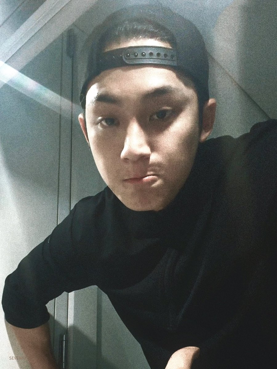 _Sevenki's tweet photo. 260714 WVS LIVE

#민규 #MINGYU #ミンギュ
#세븐틴 #SEVENTEEN https://t.co/vLN9qll4xY
