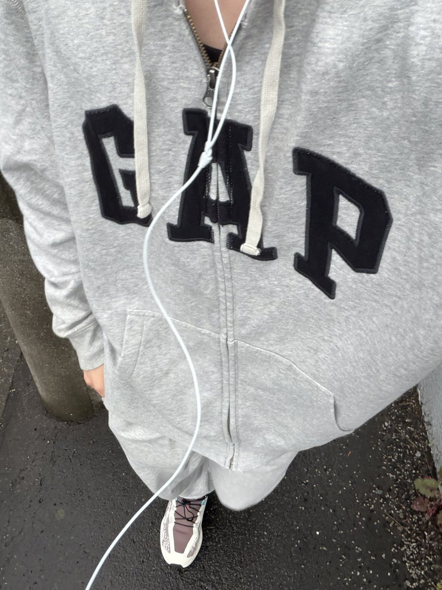 _tow_aaaaaa's tweet photo. 今日じめじめしてる☔️ https://t.co/4T0tE1s5c2