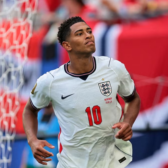 PurelyFootball ℗ tweet media