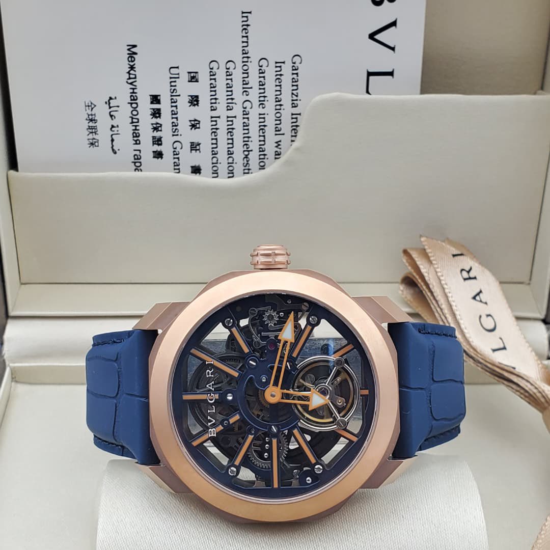 QLUXTimepieces's tweet photo. Imagine *BVLGARI* on your wrist.⌚️
Now imagine the confidence that comes with it.💥 https://t.co/kPRRUySnj5