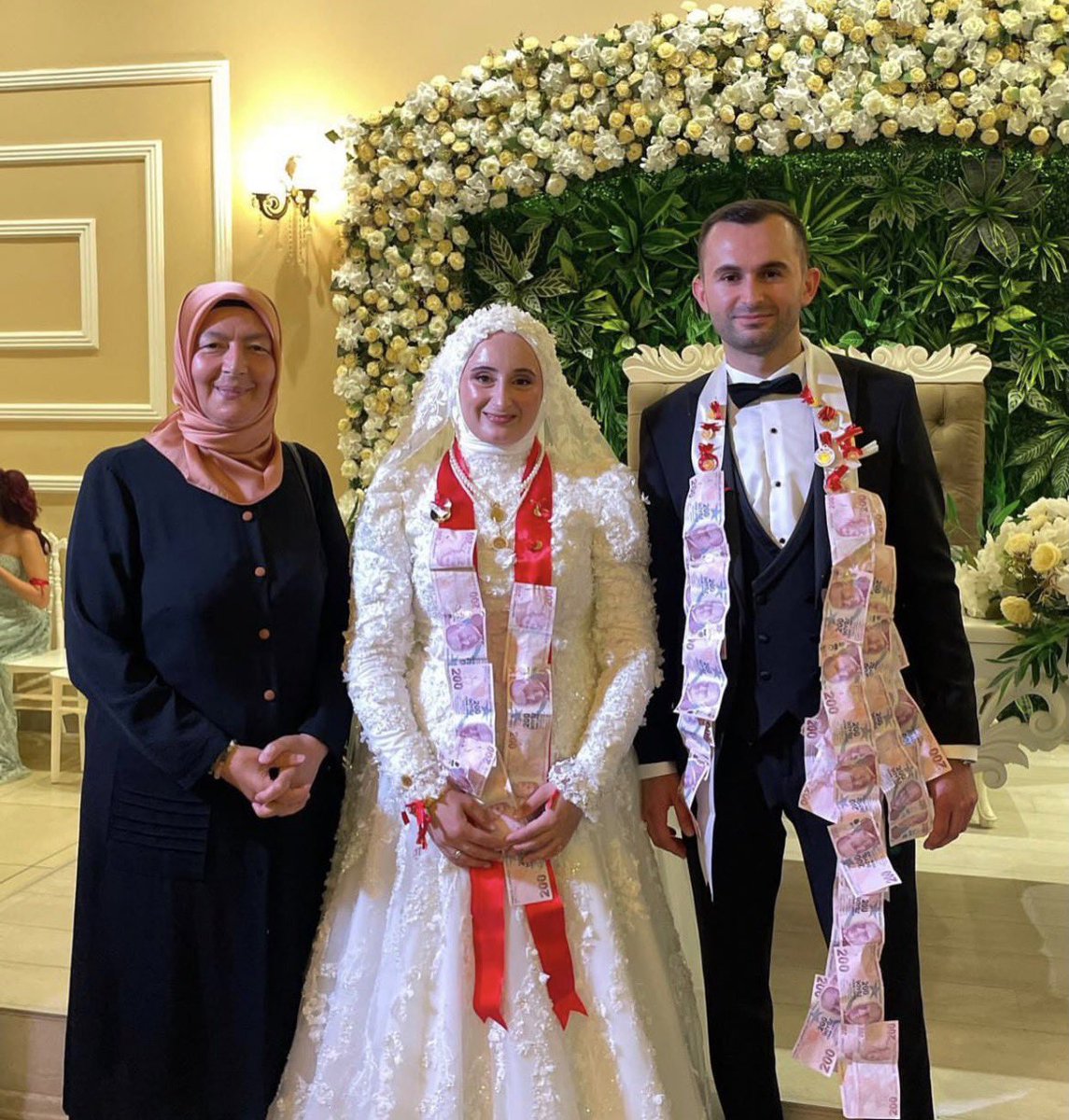 BafraKad's tweet photo. Ak Parti Bafra kadın kolları Başkanımız sn.Nazife Soruklu ve yönetim kurulu
üyelerimiz ile;
Düğün, dernek, nişan, hasta, yaşlı,ve esnaf ziyaretlerimize devam ediyoruz.
🇹🇷🇹🇷🇹🇷🇹🇷🇹🇷🇹🇷
💡💡💡💡💡💡 https://t.co/b6pYOqJ88l