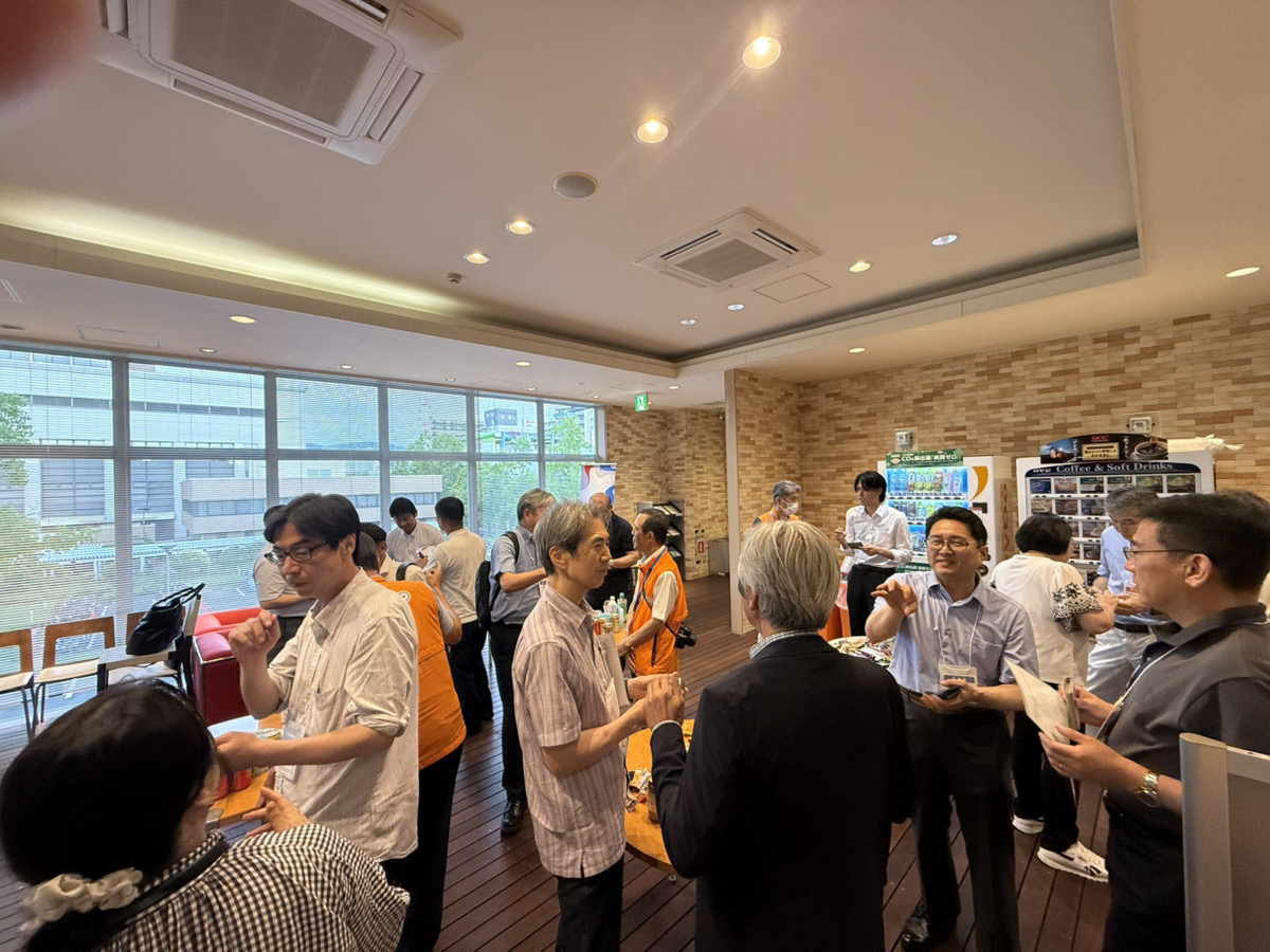 MOBIO_'s tweet photo. 7/8のMOBIO-Cafe-Meetingは多くの方にご参加いただきありがとうございました!
次回は7/22(水)16:30開催！
MOBIO出展企業3社による最新技術＆交流会
✅フルモールド鋳造
✅射出成型金型
✅業務効率化
みなさまのご参加をお待ちしております。
詳細・申込👇
https://t.co/RrAozSfmCh

#mobio #交流会 https://t.co/rI6sphUKRv