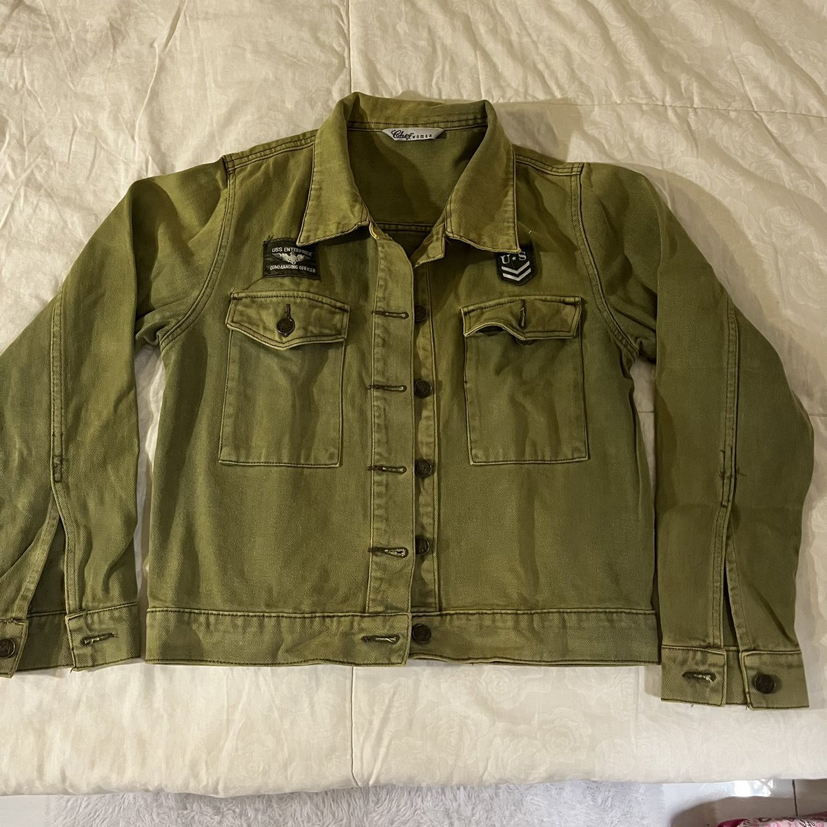 beenastasya's tweet photo. wts jaket denim hijau army
ld 92 (kalo dikancing) p 51
💸 150.000
never used! the color prettier in real life i swear 🥹🫶🏻

bisa cod shopee gratis ongkir &amp; splitpay
dom bandung bisa cod
. wts wtb tawarin jaket outer luaran denim https://t.co/gRgNUXiHAu