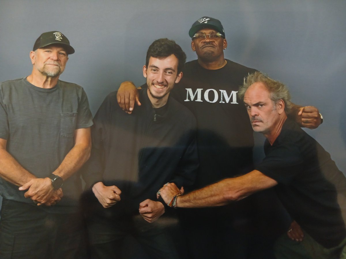 Hutchy_Network's tweet photo. @ned_luke @ShawnFonteno7 @StevenOgg ⭐️⭐️⭐️⭐️⭐️ indeed. 

Thanks guys.

#GTAV #GTAOnline #ComicconMidlands https://t.co/41CE9buIRj