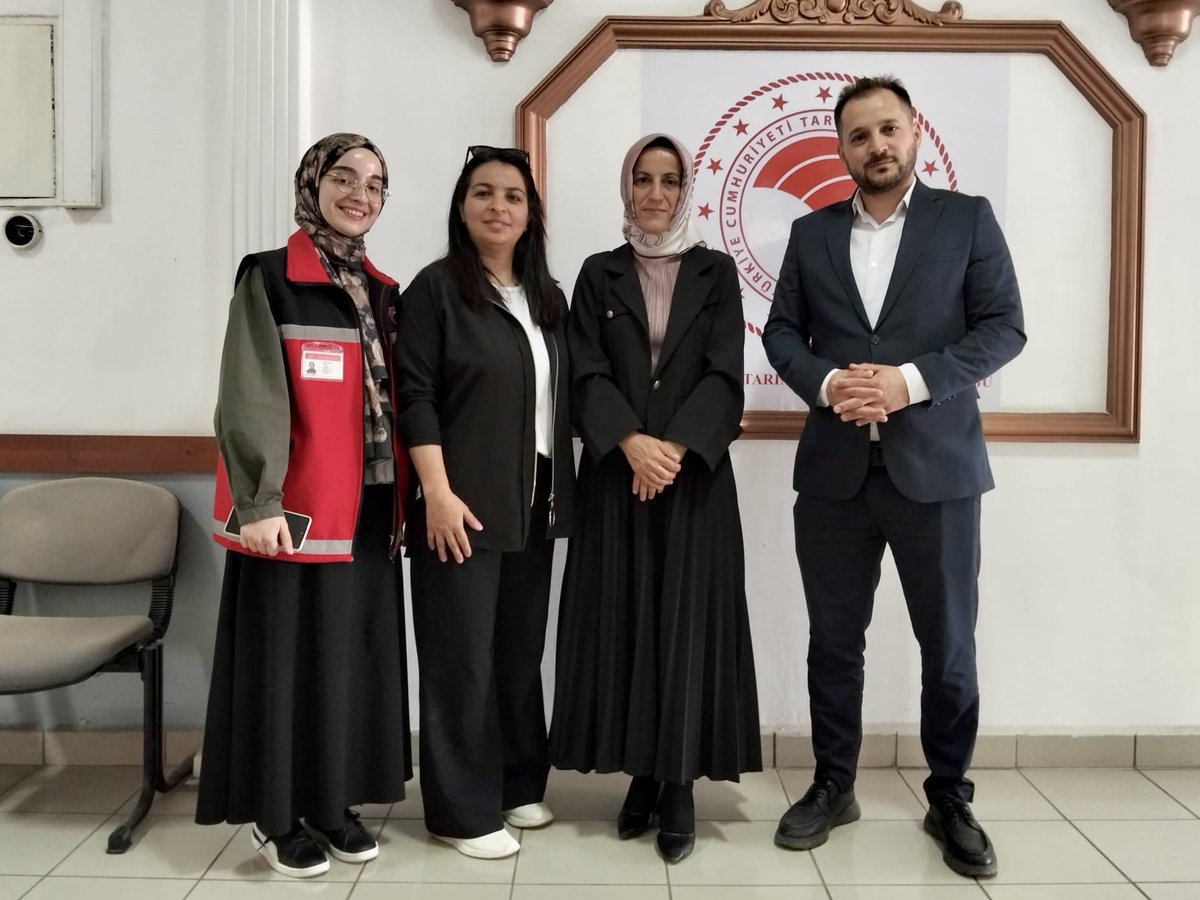Kastamonuash's tweet photo. 📌 15 Temmuz Demokrasi ve Milli Birlik Günü öncesi, Kahraman 15 Temmuz Gazimiz Kerime Kabahaliloğlu ve 15 Temmuz Şehidimiz Mehmet Yılmaz'ın kardeşi Ahmet Yılmaz ziyaret edildi. 

https://t.co/K4teA4LWGQ https://t.co/7NjFfbRi8O