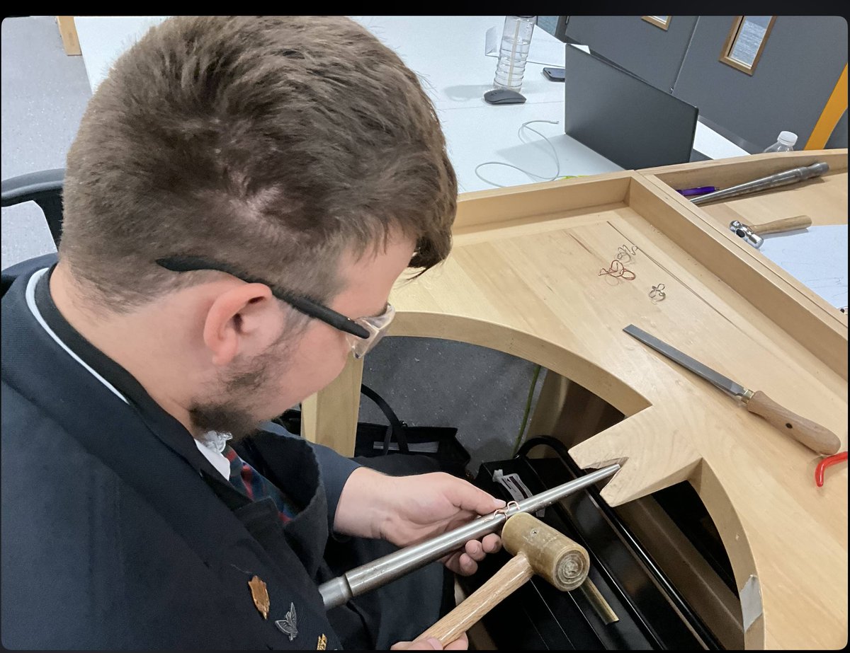 TRSSchool's tweet photo. Year 10 Art and Technology students workshop on jewellery making with Goldsmiths @AUEA_UTC #beextraordinary #potentialintoreality #careers https://t.co/AFUTDitvbO