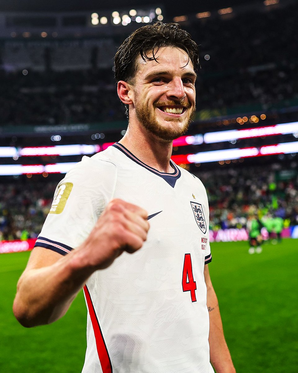 footballontnt's tweet photo. Declan Rice has reportedly fully trained ahead of England's semi-final against Argentina 👀 https://t.co/ux5HLYnfEU