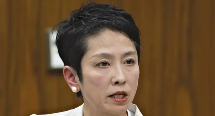 hoshusokuhou's tweet photo. 【立憲】蓮舫「旧宮家男系男子養子を削除し、女性皇族と結婚した配偶者や子の身分を検討」
・独自の修正案を政府へ提出

・旧宮家男系男子の養子縁組規定を削除
・結婚後の女性皇族の住民基本台帳記載を削除
・配偶者と子の身分を「すみやかに検討」と規定

伝統ぶっ壊す気満々じゃねーか。 https://t.co/BC2vKzQSjU