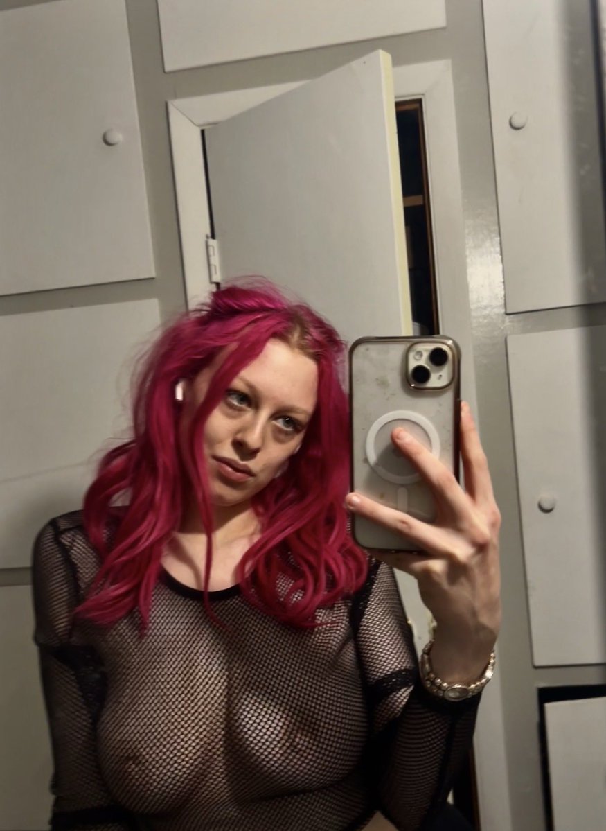 emeraldjad3's tweet photo. here’s some previews dm for more :3 #nsfwtwt #sellingcontent https://t.co/ohqWV1NA82