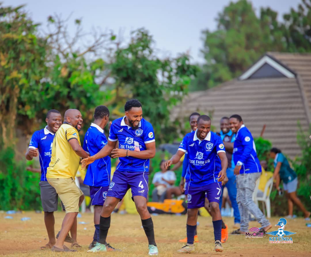 KfcKyasha's tweet photo. Sunday stimulation of conviviality and good fellowship in four slides.
A funday powered by Zigefarm Ltd and Dollar Technologies ltd.
#Roadtokitunga https://t.co/0gOk3ew8w5