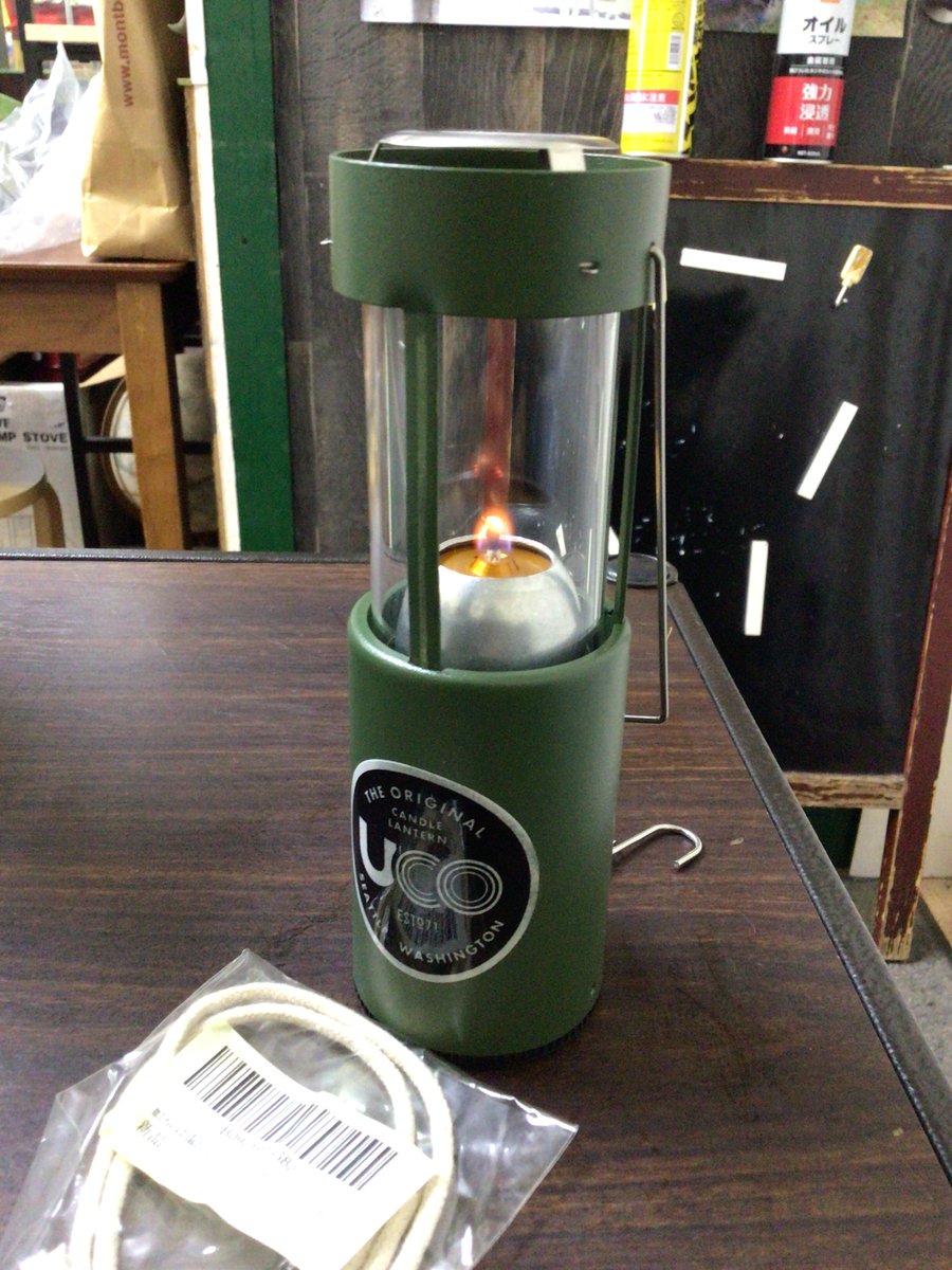 STEPSTOP71's tweet photo. 🌟中古A／キャンドルランタンクラシック UCO：2,400円
　UCOのキャンドルランタン＋非純正ですがオイルインサート付き！更にオイルインサート用替え芯付き！

　しかしこのオイルインサート、すぐ火が消えます🤔
　 オマケ程度に思って下さい。

#STEPSTOP商品ラインナップ https://t.co/g7an2NVNtq