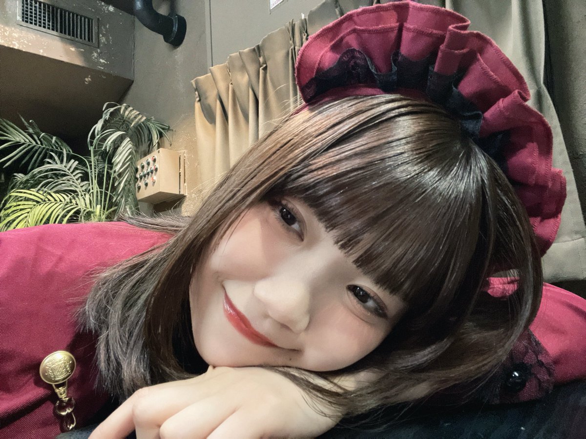 kameko_nika's tweet photo. コンバンハ
ぐでっといこうやニカがみている https://t.co/YL26NS7r0A