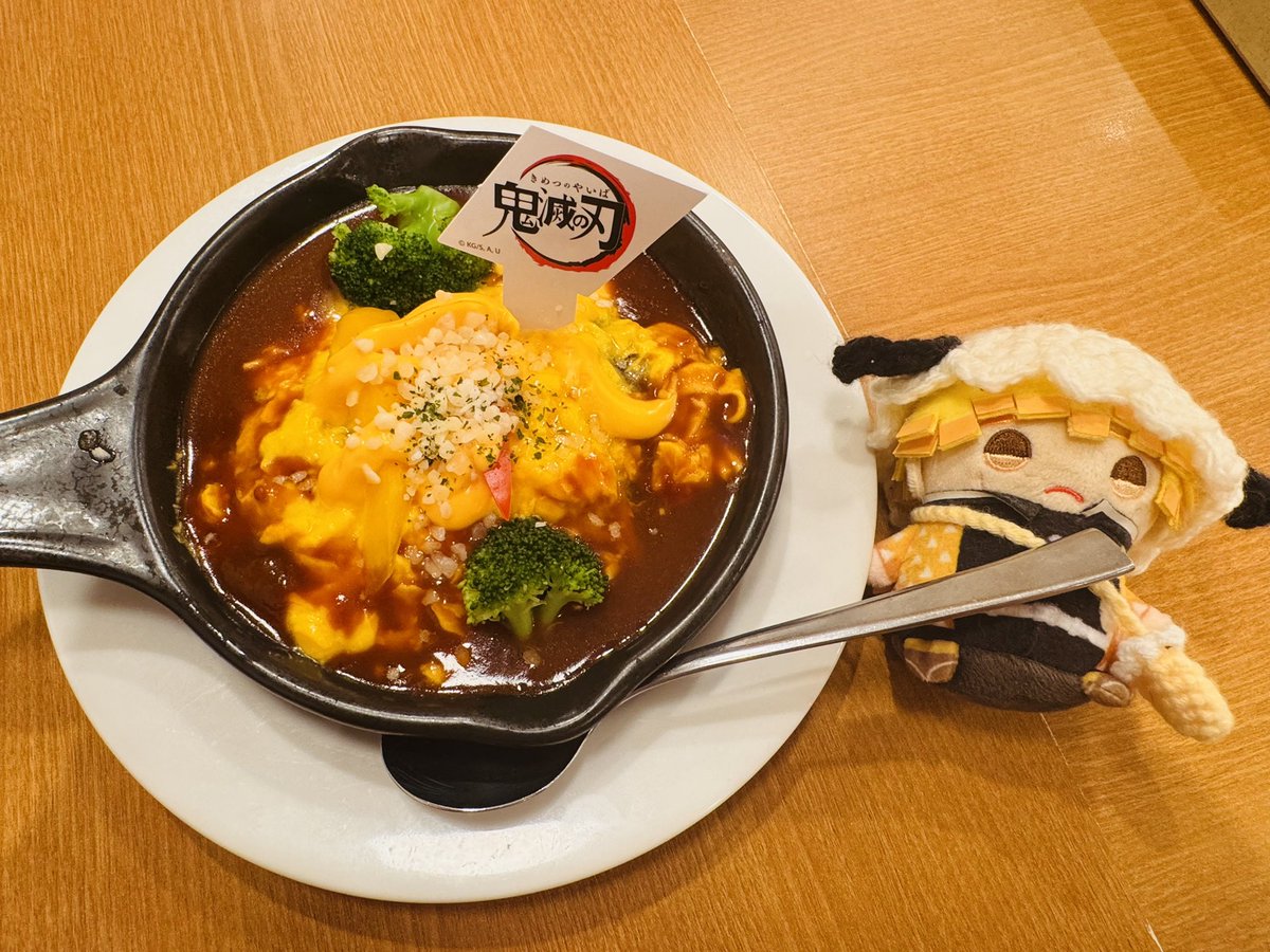 tt_nyaaa's tweet photo. ジョイフル行ってきた💛
炭治郎の誕生日もお祝い出来て良かったꔛෆ
ジョイフル初めて行ったけど安いしご飯も美味しかったから落ち着いた頃また行きたい❕ https://t.co/agxN7M4YNI
