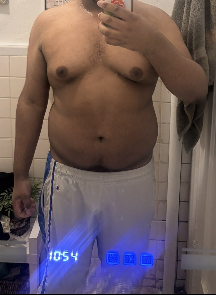 eldevin777's tweet photo. Any bottoms or FTM in the bx or manhattan looking for today? Im hosting in kingsbridge #teen #horny #bronx #gayteen #gay https://t.co/gZDcDaqY1V