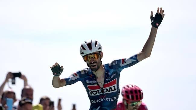 livmxvs's tweet photo. good luck to one of these French men today https://t.co/JkUWGg731t