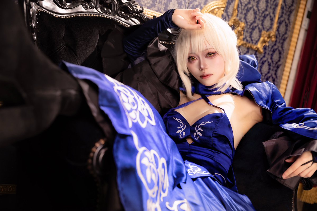 ketarabazuwai's tweet photo. FGO/cosplay
アルトリア・ペンドラゴン［オルタ］

『もはや王も騎士もない。私はおまえのサーヴァントだ』

photo.@syo0083 https://t.co/ZDT6eAO0aR