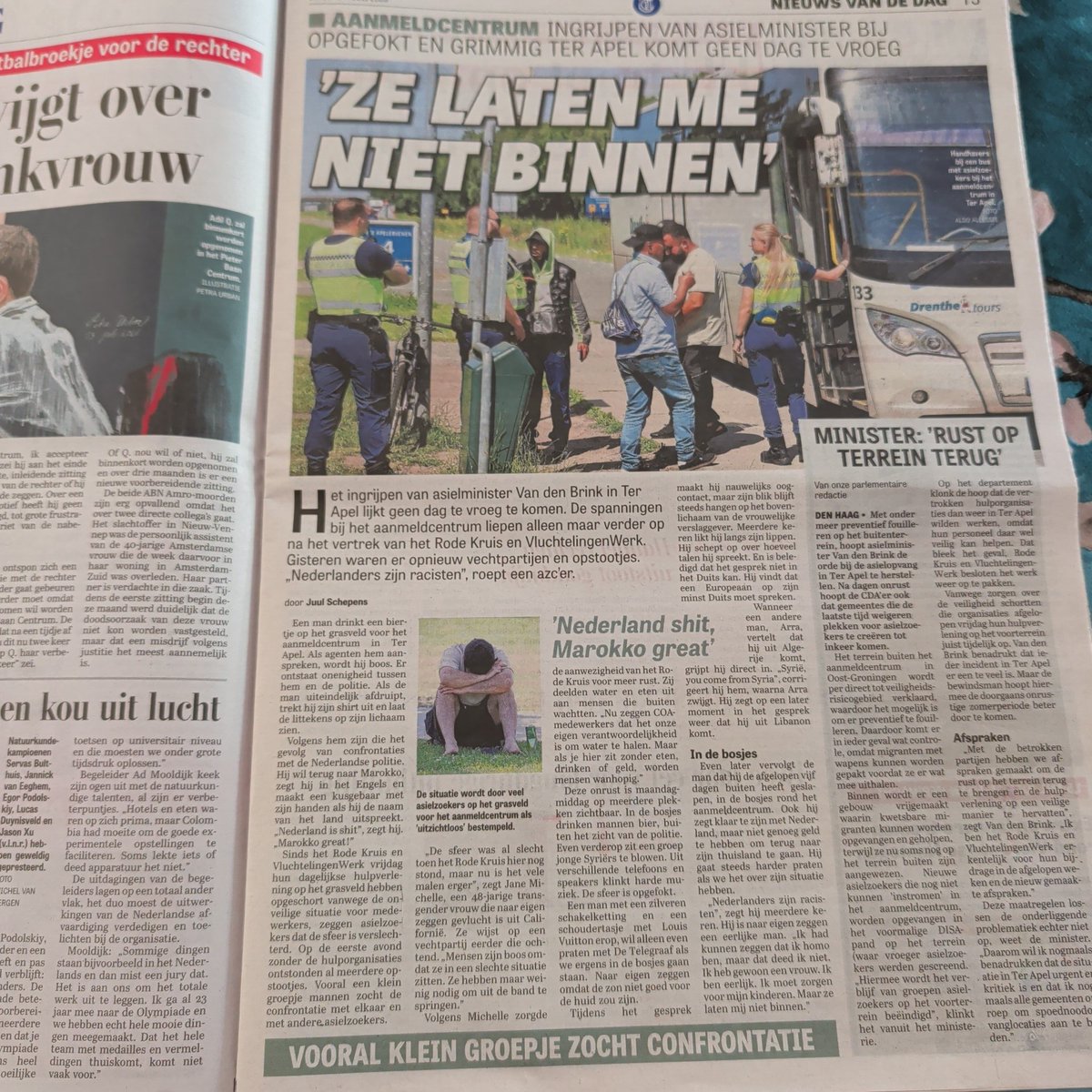 LeoScholte's tweet photo. Chaos in Ter Apel én #asielaanvragen uit de VS, Algerije en wanneer men liegt over zijn nationaliteit? Onze gastvrijheid en financiën worden compleet misbruikt. Tijd voor keiharde maatregelen!
geen paspoort is geen asiel! 
Ziet die #D66 #CDA #VVD  nou niet dat we het zat zijn! https://t.co/YNnjzA5Bnl