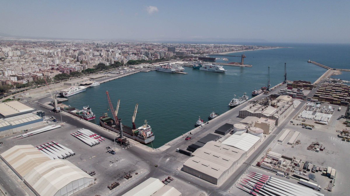 oscar_puente_'s tweet photo. Hoy autorizamos en el Consejo de Ministros la inversión de 20 M€ para transformar el frente marítimo del puerto de Almería y convertirlo en un espacio más sostenible y de uso para la ciudadanía.

Con más espacio peatonal en el muelle de Levante y en la zona de Almadrabillas. https://t.co/El5UDpbjZO