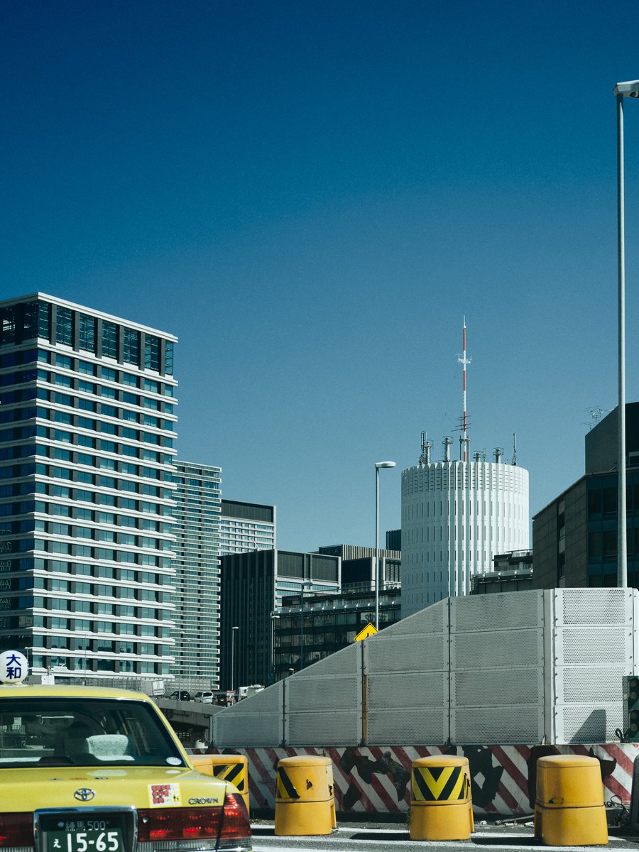 supersub_aka's tweet photo. TOKYO "BLUE" SKY https://t.co/qu5OXGXX4l