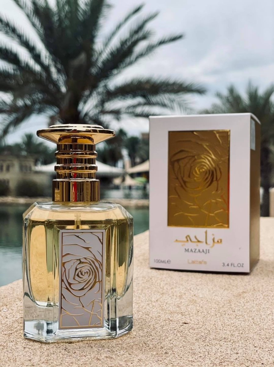 Rian_dperfumer's tweet photo. Why Your Perfume Doesn't Last
👇🏻

*Your skin is dry. Moisturized skin holds fragrance longer.

*You're not spraying enough.

*You're applying it to the wrong areas. Focus on pulse points like your wrists, neck, and behind your ears.

*You're rubbing your wrists together after spraying, which can affect how the fragrance develops.

*You've become nose-blind to your own perfume, even though other people can still smell it.

*You're storing your perfume incorrectly. Heat and direct sunlight can reduce its quality over time.

*You're expecting a light fragrance (like a body mist or fresh citrus scent) to last as long as a stronger perfume.

* It's expired.

Add yours.