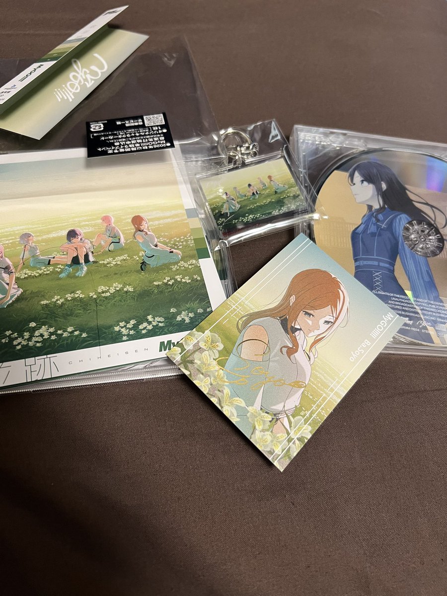 triggerjapan's tweet photo. おっしゃmygoニューアルバム特典カードついにSOYO箔押しきた！！！特典CDもそよ！今週末のピアアリーナ最高に楽しむぞ！！ https://t.co/T0Ho1C7Ees