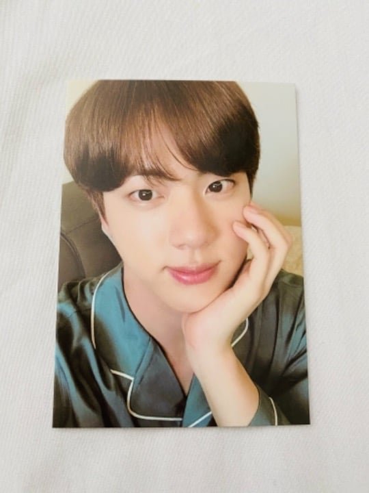 jinctaee's tweet photo. wts lfb bts ph 

*Please read notes @ 1st pic :)

Jin Photocards Set
5th Muster
PTD 05
BE Pajama (ctto, not my pic, forgot 🥀)
Little Wishes x 2
₱  900 + SF

🏷 onhand mini pc seokjin https://t.co/ImrxZvmtvC