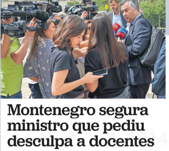 HugoFDionisio's tweet photo. Quando estava na oposição o  Mr. Solverde aos quadradinhos exigia que um ministro que levasse uma coima da Emel se demitisse por atentado à ordem. Agora, aquando nesta anarquia a que chama de governo, vale tudo... Este cartel governativo é a versão Vale e Azevedo da política! https://t.co/n2zvk9grCF