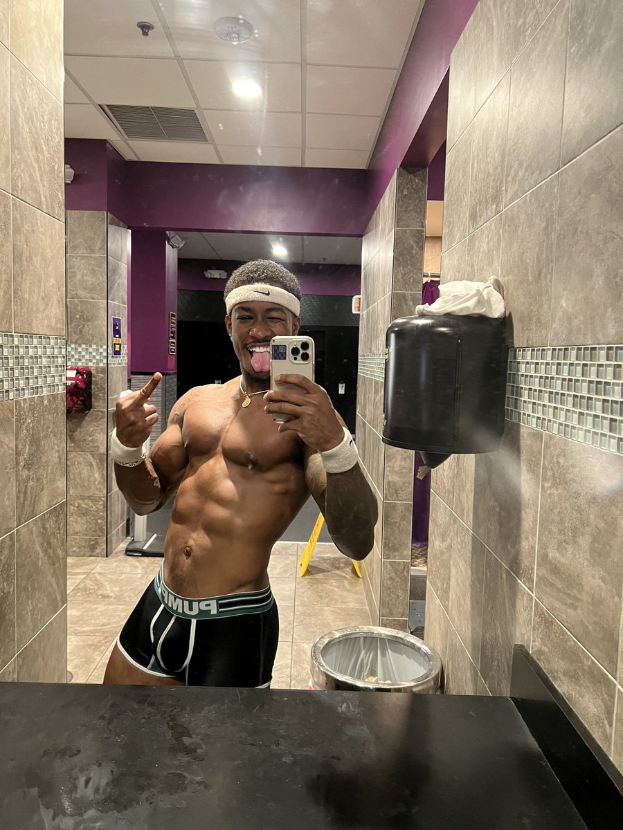 LiSexiest's tweet photo. https://t.co/SWuktzmRc4