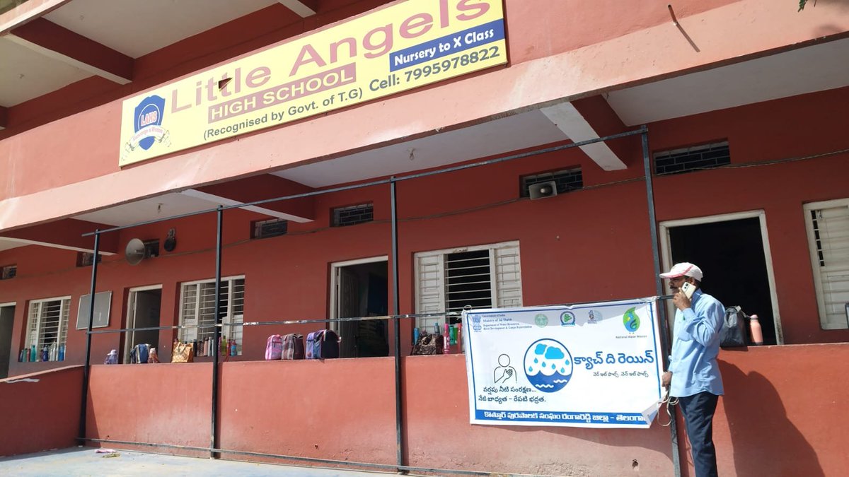 KothurMunicipa1's tweet photo. 🌧️ Pledge #CatchTheRain Campaign under JSJB 3.0 *#CatchTheRain* Campaign under Jal Sanchay Jan Bhagidari *(JSJB) 3.0* Today conducted on water conservation from  conducted Pledge,and *Awareness on Rain Water Harvesting *in Little Angels High School at Kothur Municipality. https://t.co/UTt1Yz6e7Y