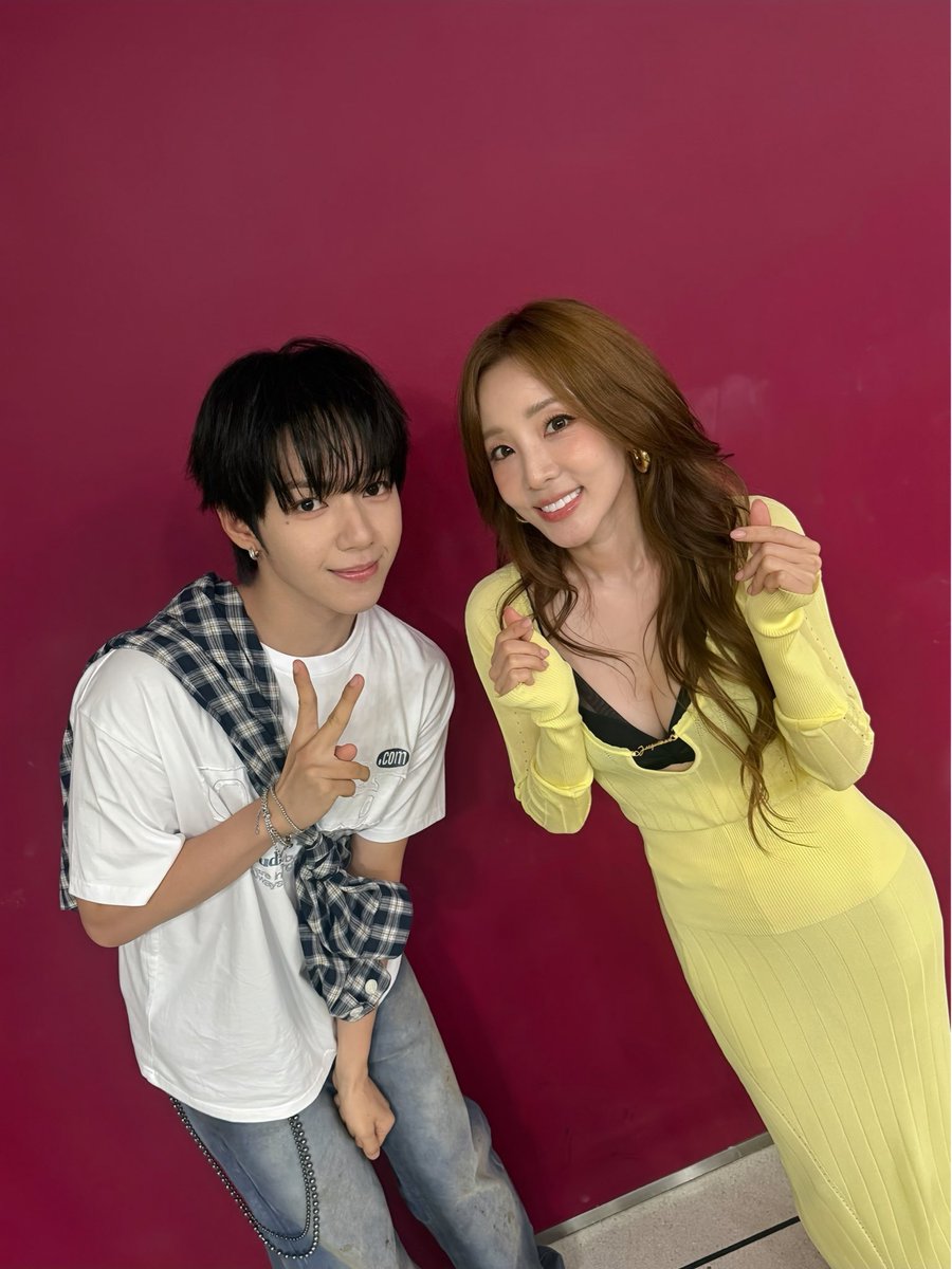 PopPlanet_'s tweet photo. AHOF member JL Gaspar and Sandara Park Share Heartwarming "Kababayan" Moment. https://t.co/ql1FwM9wpo