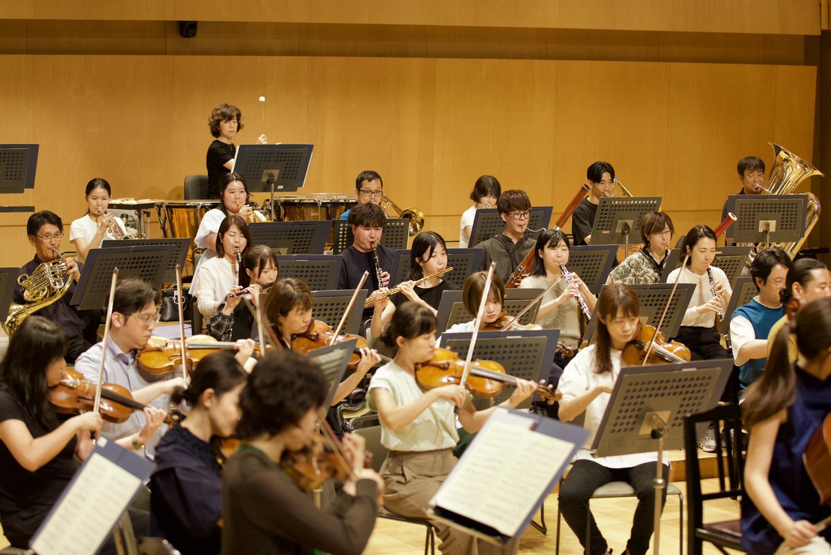 geidai_music_p's tweet photo. 7/16（木）19:45開演【無料ライブ配信】
ぜひご視聴ください！

モーニング・コンサート第７回
https://t.co/d0yIftpV9Y

Sax #迎優成
イベール：アルト・サクソフォンと11の楽器のための室内小協奏曲

Vc #滝川桃可
ドヴォルザーク：チェロ協奏曲

指揮 #太田弦
管弦楽 #藝大フィルハーモニア管弦楽団 https://t.co/gWd8hFoJnH