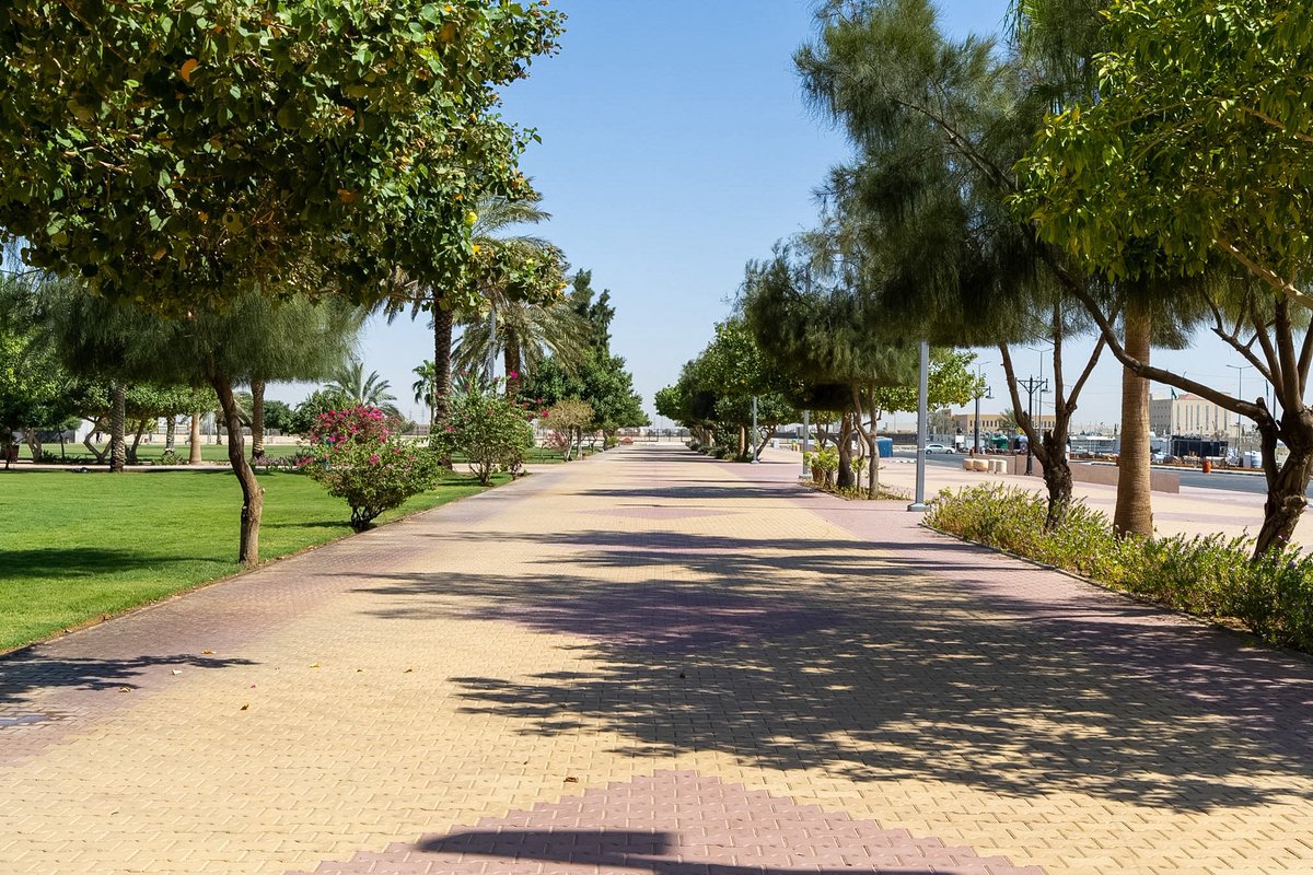 burydahprojects's tweet photo. أعمال ميدانية | 📷

تواصل أمانة منطقة #القصيم تعزيز جاهزية الحدائق والمتنزهات العامة لاستقبال مرتاديها خلال فصل الصيف ضمن خططها التشغيلية المستمرة الهادفة إلى المحافظة على المرافق وتهيئة بيئة نظيفة ومريحة للسكان والزوار بما يسهم في الارتقاء بالمشهد الحضري وتعزيز جودة الحياة.

#بريدة