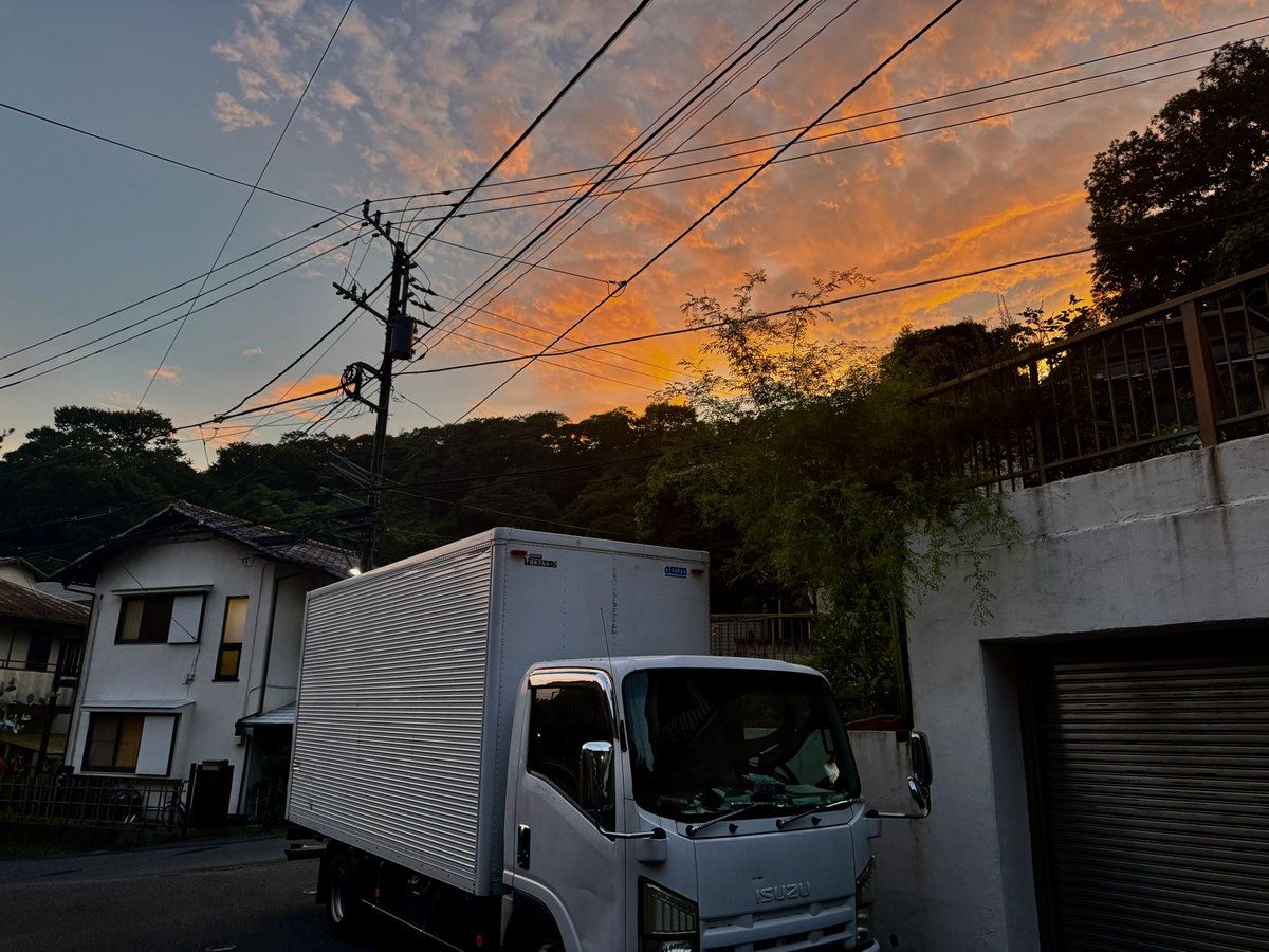 M_Ishikawa's tweet photo. 夕焼け https://t.co/7mMEeejEAe