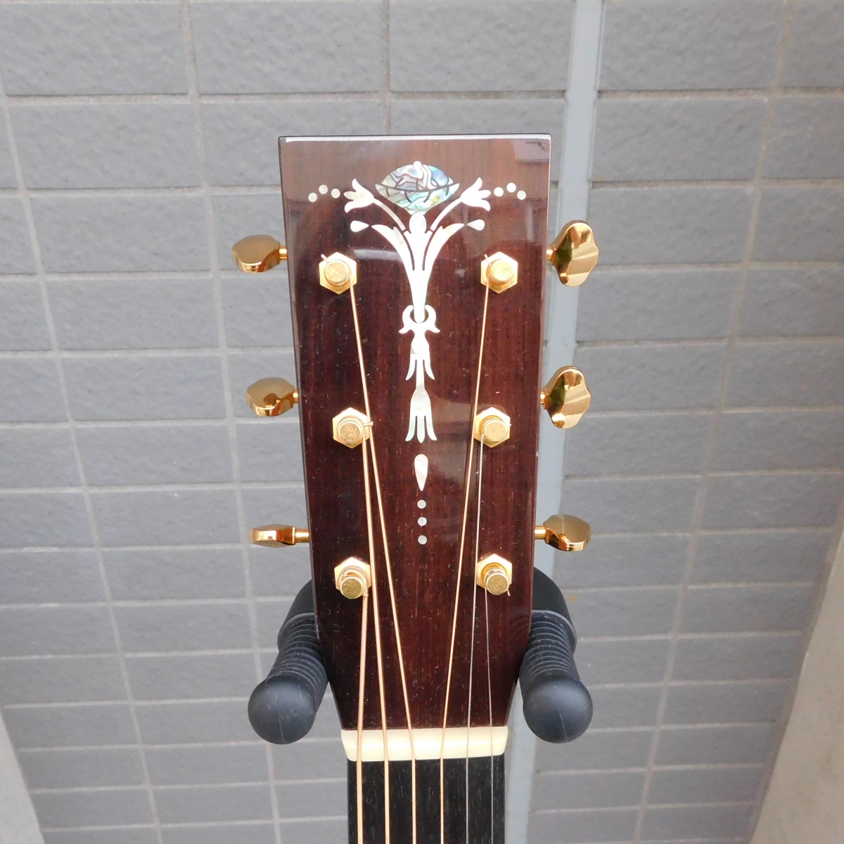 MARUYAHiroshima's tweet photo. 🎸熟練職人の丁寧な手仕事が宿る国産アコースティックASTURIAS E.C. CUSTOM 🌲
シトカスプルース×ローズウッド単板ボディにトップラッカー塗装を採用した拘りの仕様
★詳細はホームページで★
https://t.co/KIiDJLQgS3
#ASTURIAS #ECCUSTOM #アストリアス #アコースティックギター https://t.co/Rkg1PqUMC0