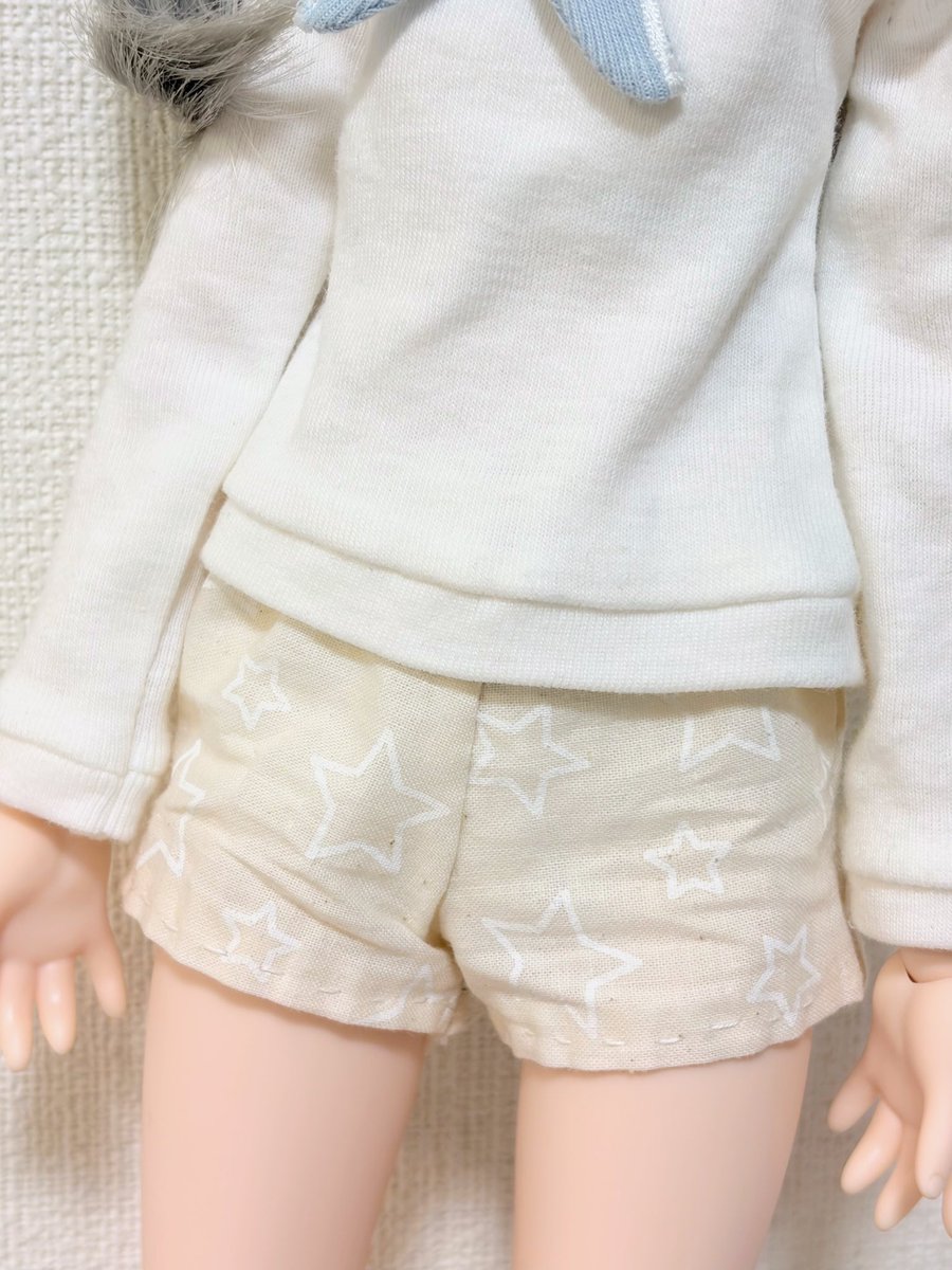 salttablets626's tweet photo. また時間ある時にブログにも書きますが、
昨日、うちの子のためにショートパンツを作りました〜（縫い目が荒いのは見逃してください…😂）
#MDDはいいぞ
#ドールオーナーさんと繋がりたい
#ドール https://t.co/xfe3EYyq6E
