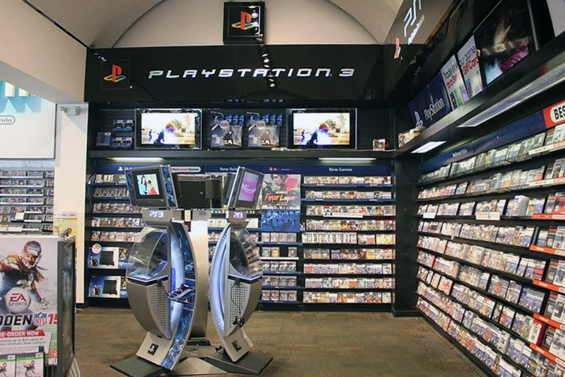 Obsolete Sony tweet media