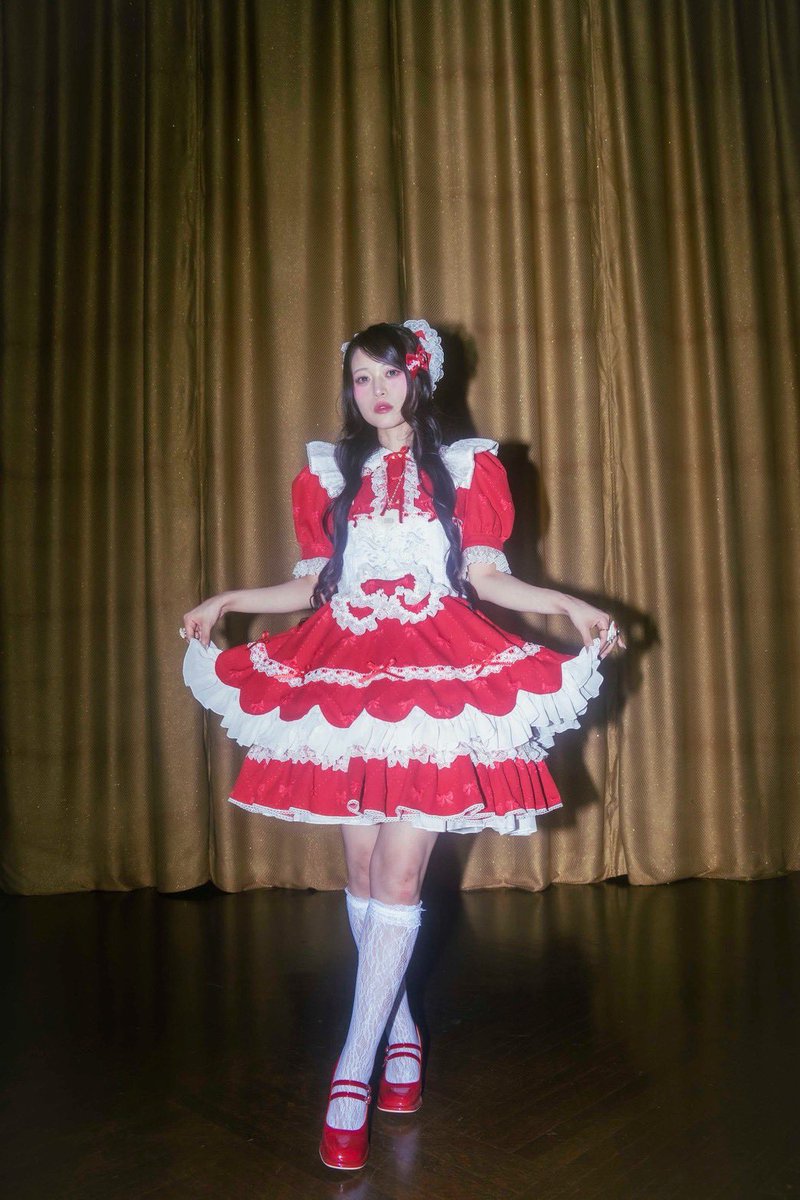 ロマアラショーの振り返り⑧ いちご姫 よく見るとリボン柄の生地🎀 上