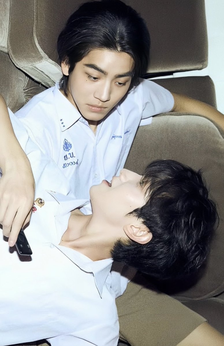 judieseiei's tweet photo. เห็นเซ็ตนี้ครั้งชั้นแทบจะลมจับ อยากกลายร่างเป็นอัยป้อน แทบจะปีนกำแพง เขิน https://t.co/0AnmJT6NG8