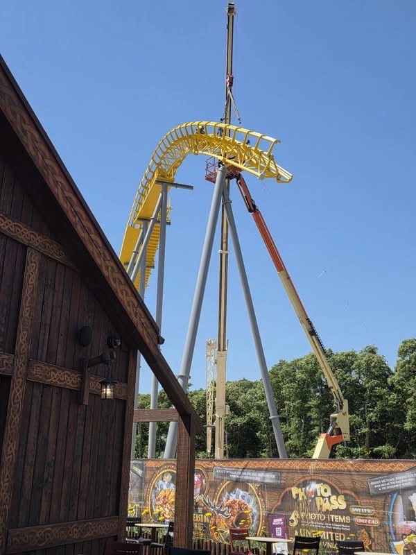 Theme Park Guide tweet media