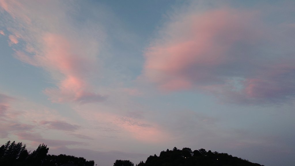 aaa3bbb3's tweet photo. 今
空。。。 https://t.co/sbu4NSAsMe