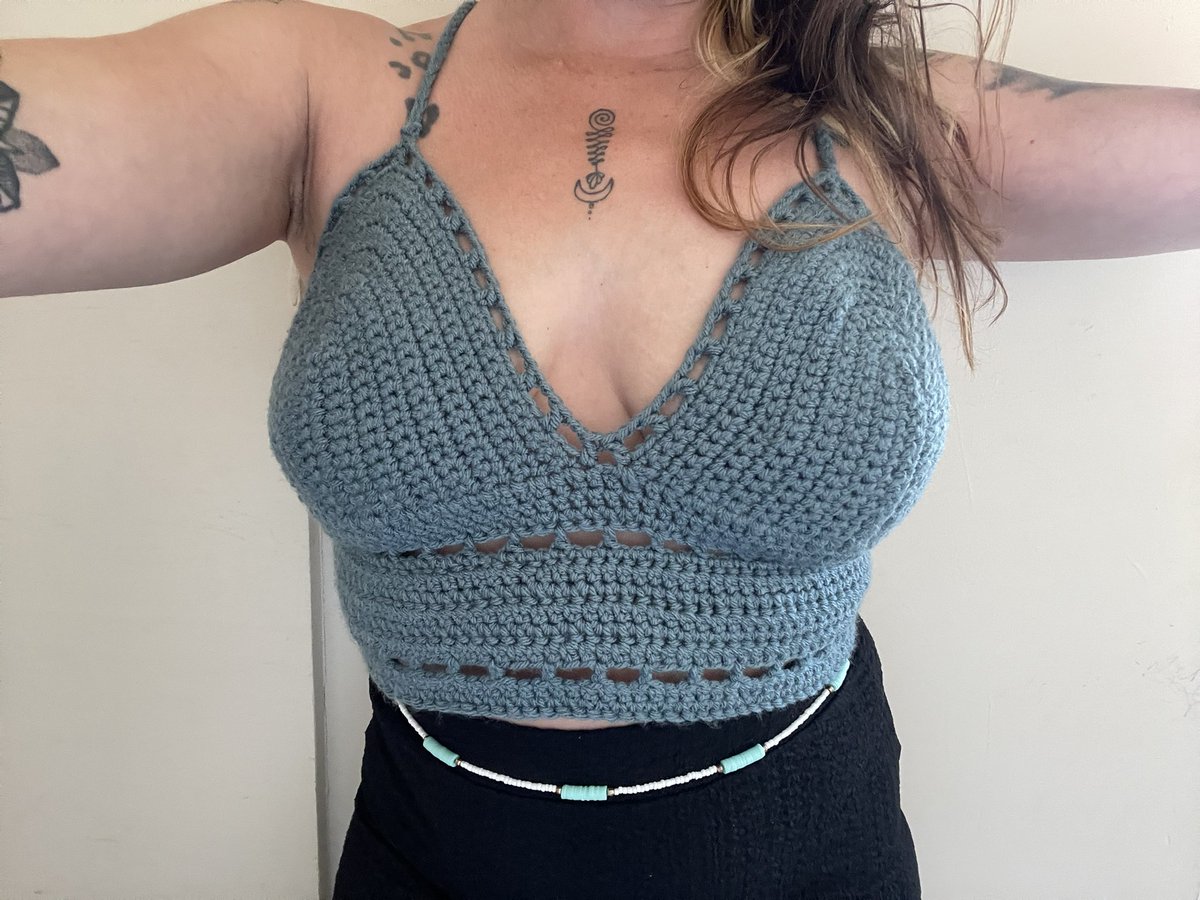 luscious_lemons's tweet photo. Wearing the first top I made. (No pattern) been worn and washed a few times so feel pretty proud! https://t.co/U3VH7VCB61