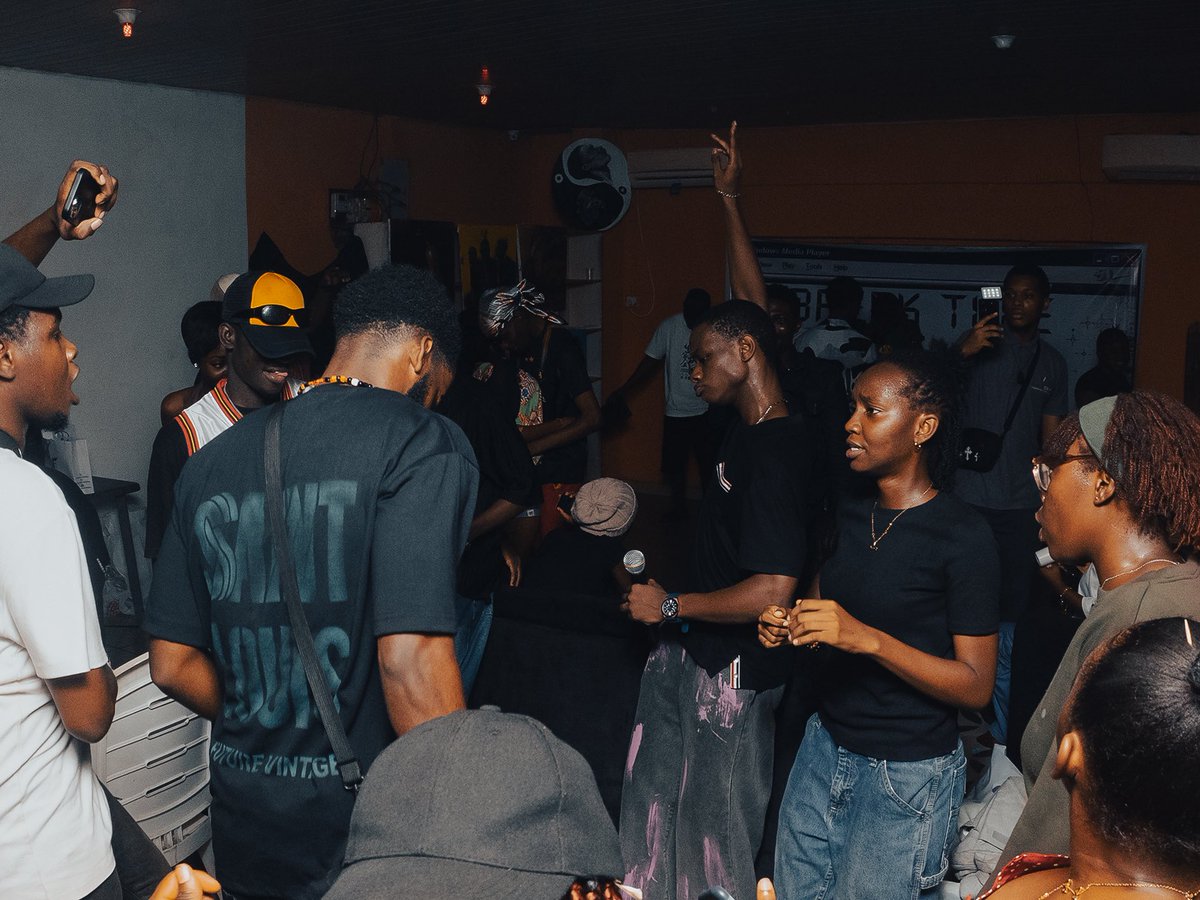 jpegbyprince's tweet photo. Break time was lit can’t wait to do this again with my Portharcourt family https://t.co/N0AcFE7Ino
